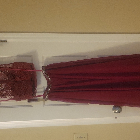 Burgundy 2pc sequin prom dress - Picture 4 of 5